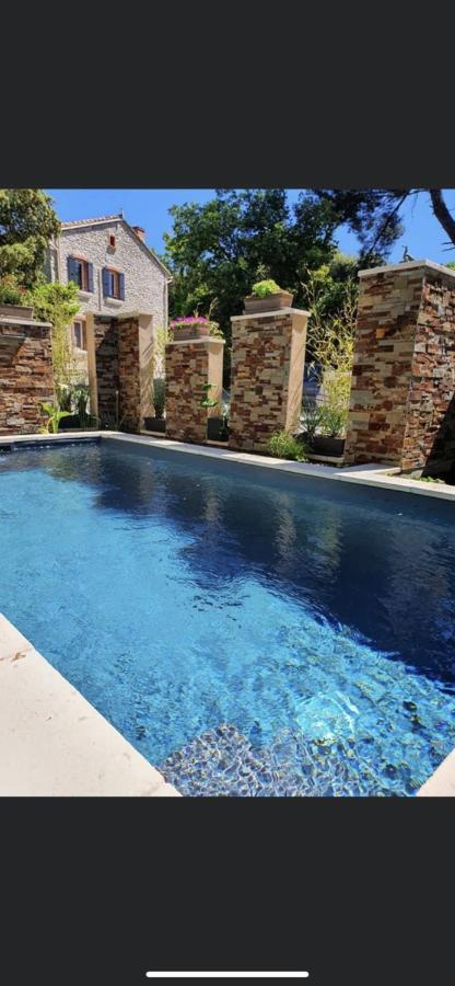 La Suite De Charme Du Mas De La Fontaine De Jonquier Avec Spa Privatif Seguret Ngoại thất bức ảnh